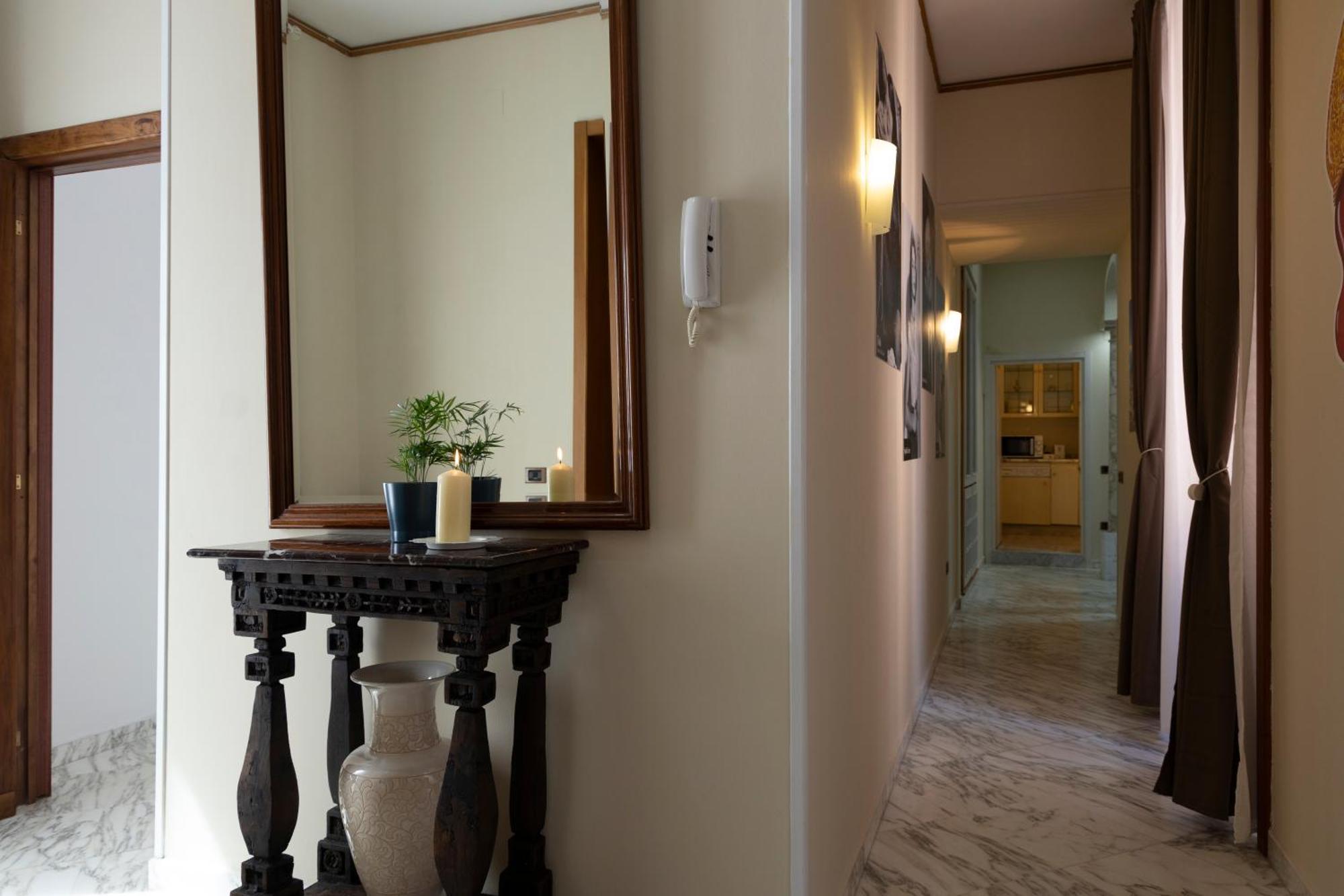 Toledo's House * Naples