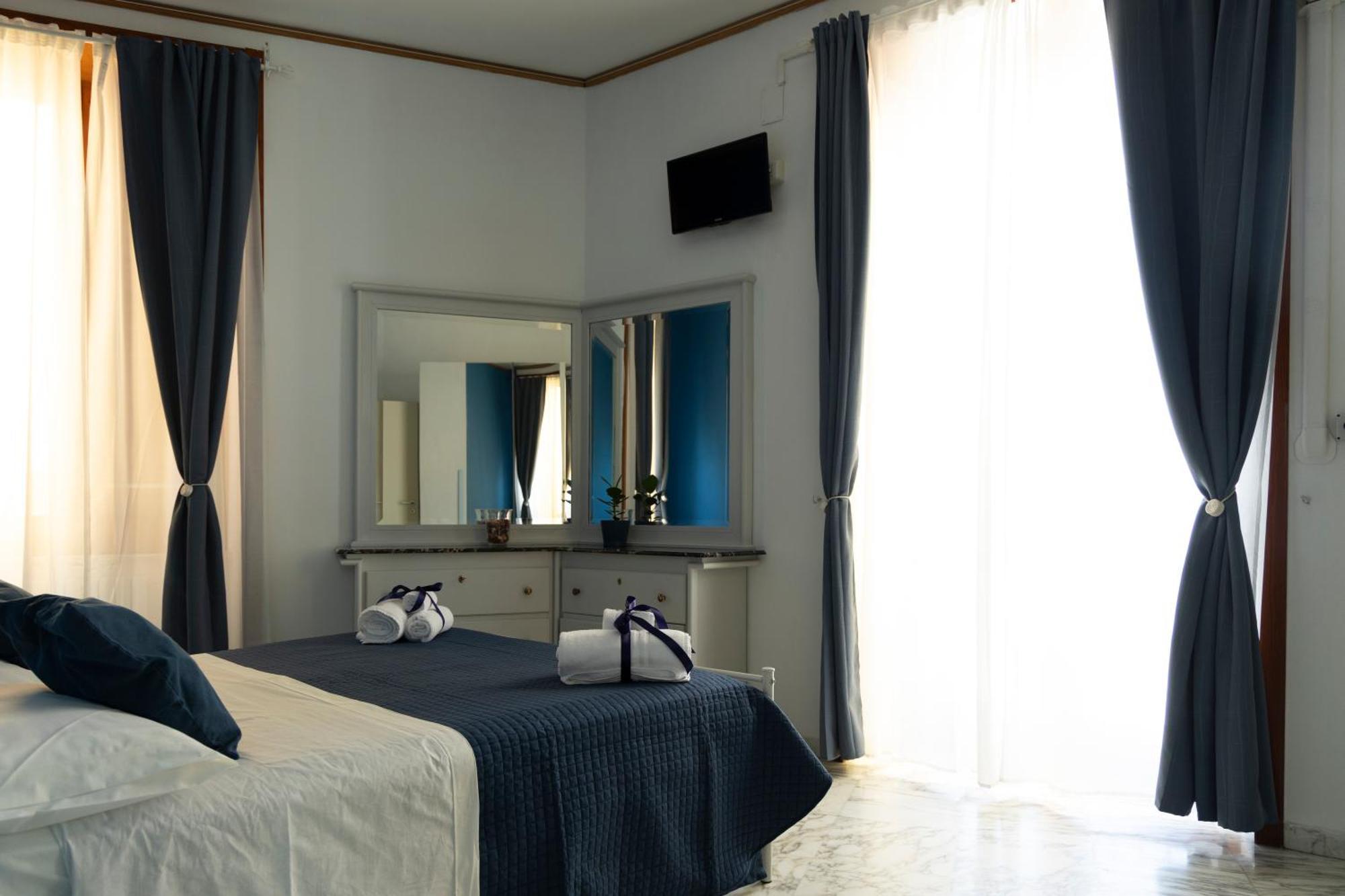 Toledo's House Guest house Naples